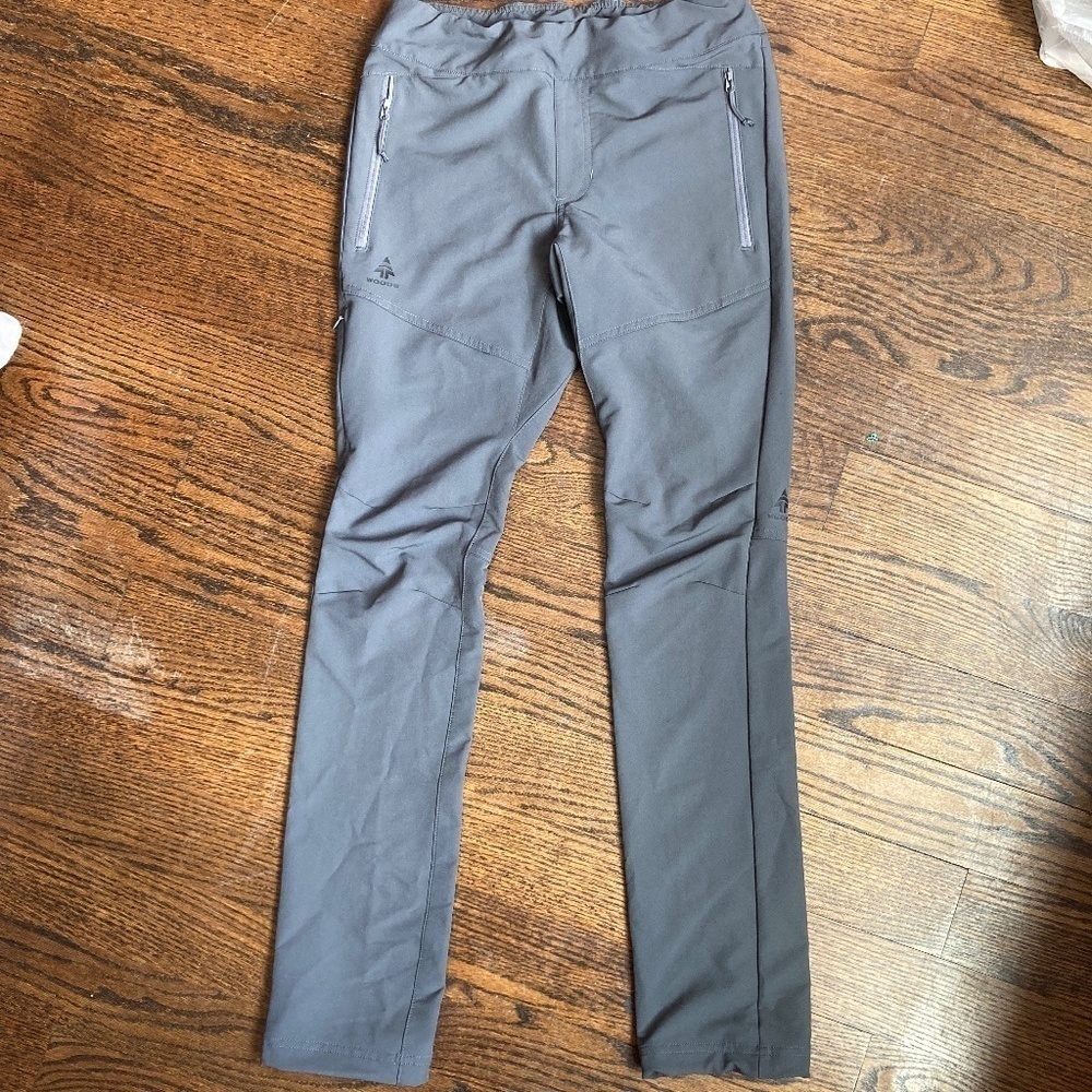WOODS RUBBARD WOMANS GREY HIKING/CAMPING PANTS SIZE 4- ASPHALT,POLYESTER/SPANDEX